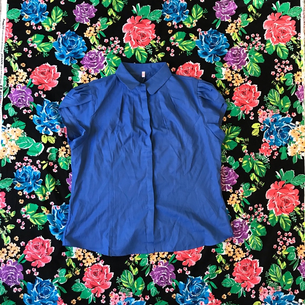 Nice blue shirt with puff sleeves